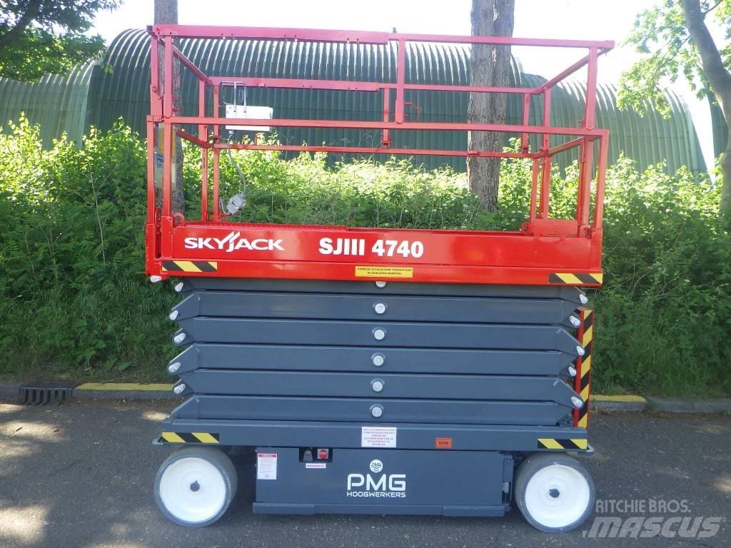 SkyJack SJ4740 Ножични работни платформи