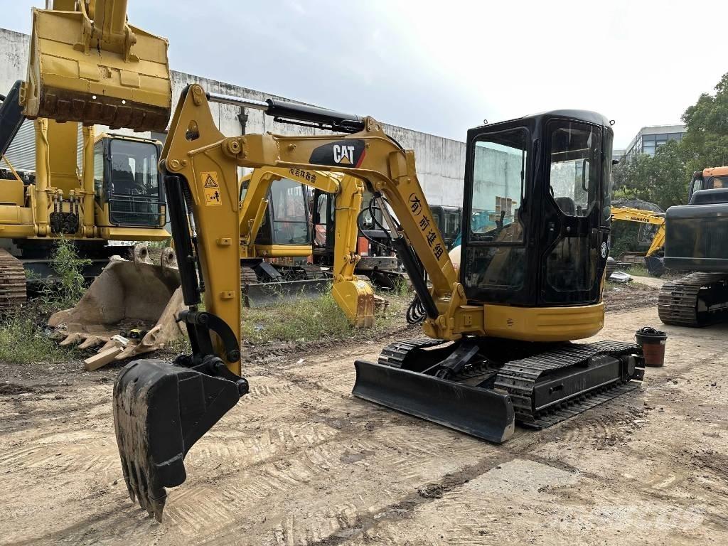 CAT 303 CR Мини екскаватори < 7 т