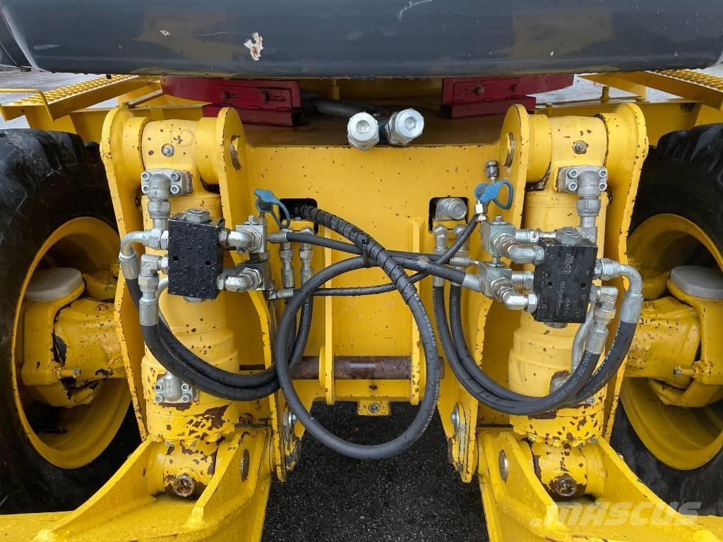 Komatsu PW 98 MR-8 Колесни екскаватори