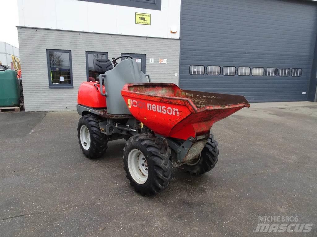 Neuson 1001 Странични самосвали