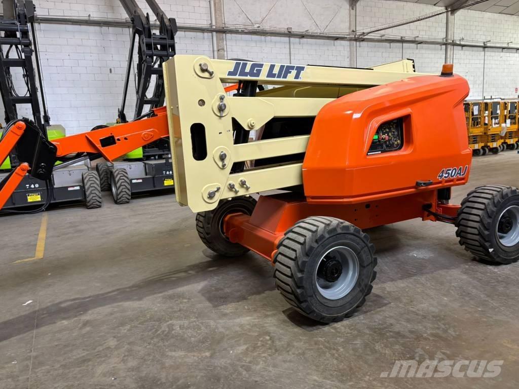 JLG 450 AJ Съчленени стрелови подемници