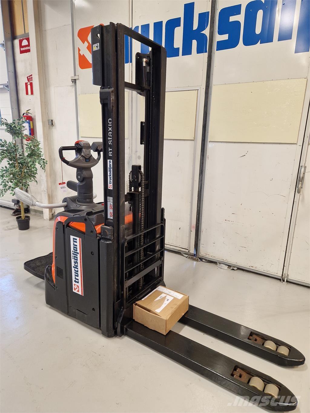 Toyota SPE120L Самоходни товарачи