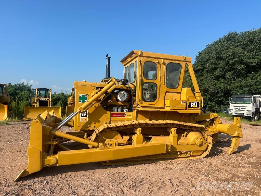 CAT D7G Верижни булдозери
