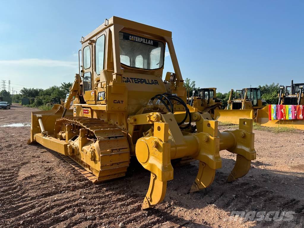 CAT D7G Верижни булдозери
