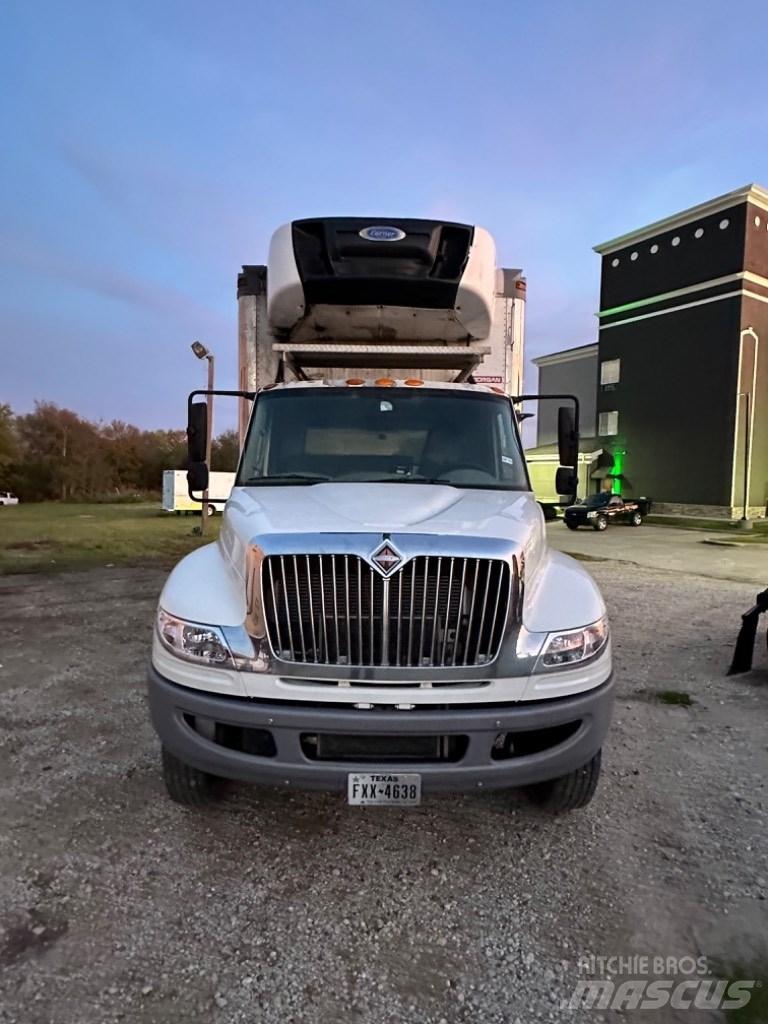 International 4300 Каросерии