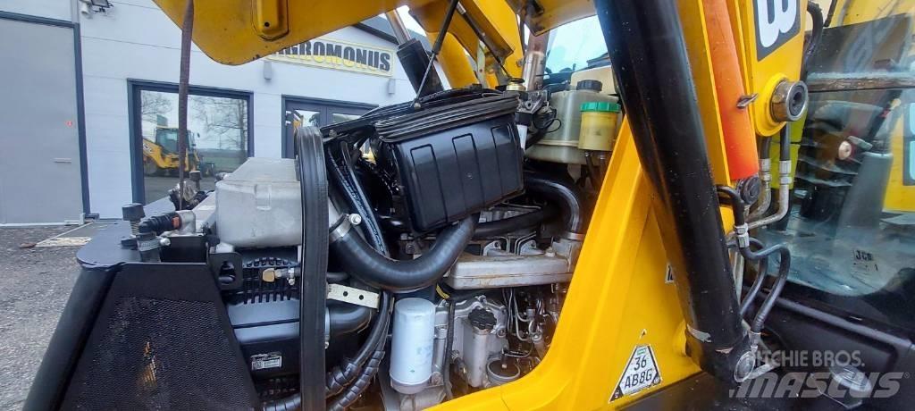 JCB 3 CX Товарач със заден ексватор
