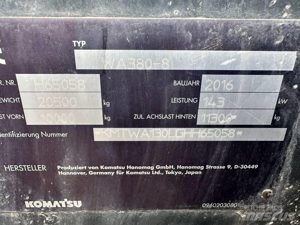Komatsu WA380-8 Колесни товарачи