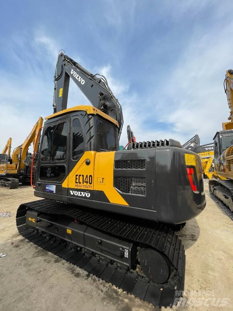 Volvo EC 140 Средни екскаватори 7т - 12т