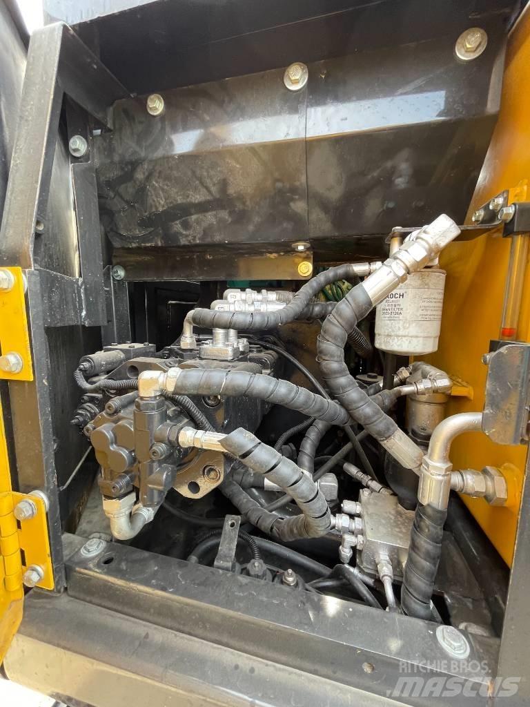 Volvo EC 140 Средни екскаватори 7т - 12т