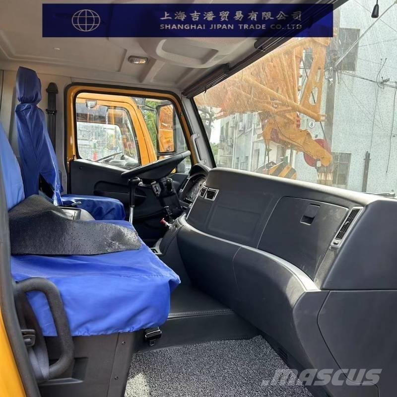 XCMG XCT 25 Всъдеходни кранове
