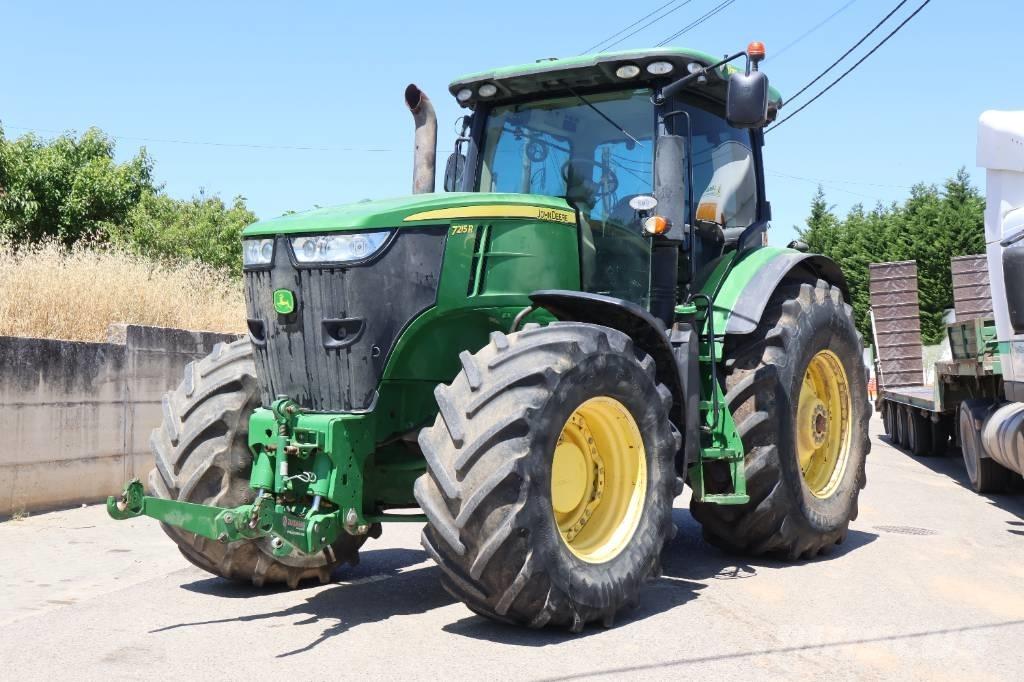 John Deere 7215 R Трактори