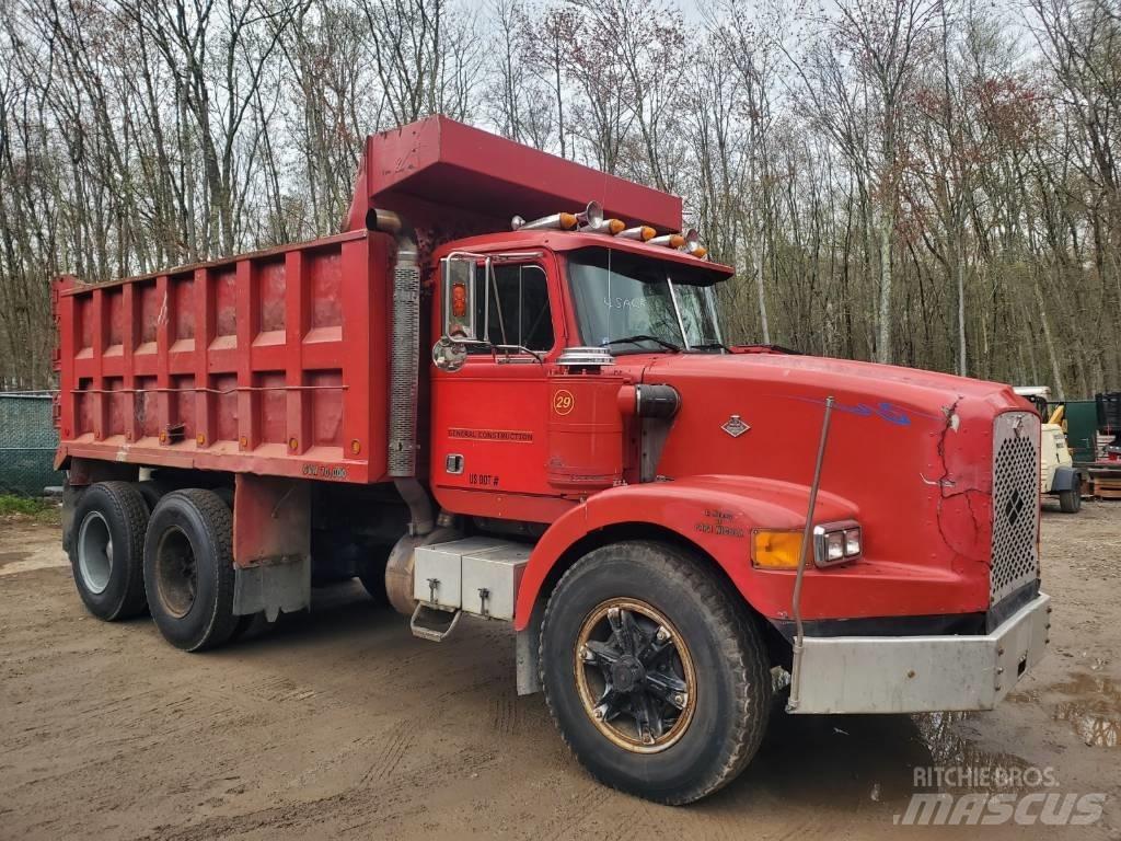 Diamond REO C120 Самосвал