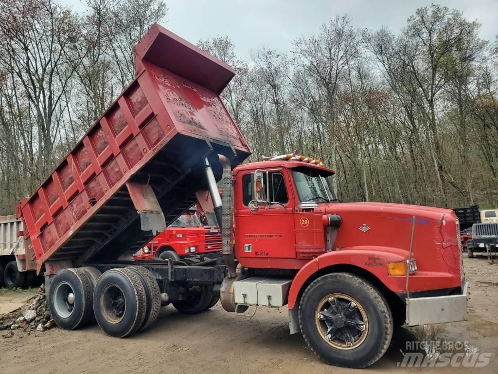 Diamond REO C120 Самосвал