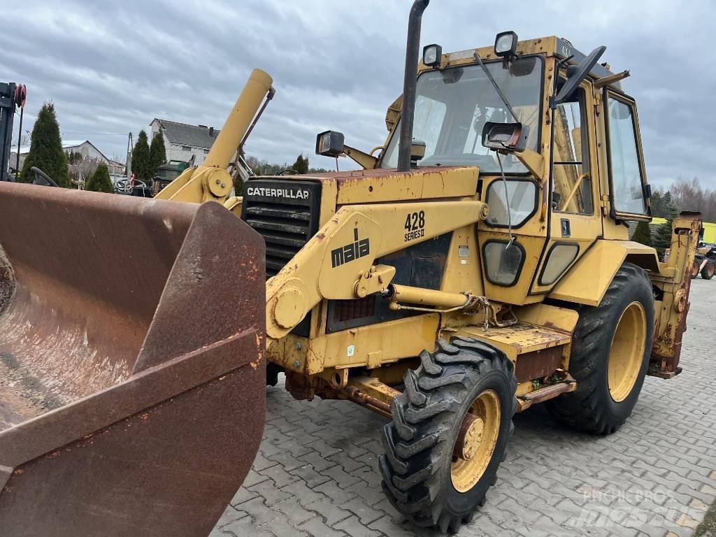 CAT 428 Товарач със заден ексватор