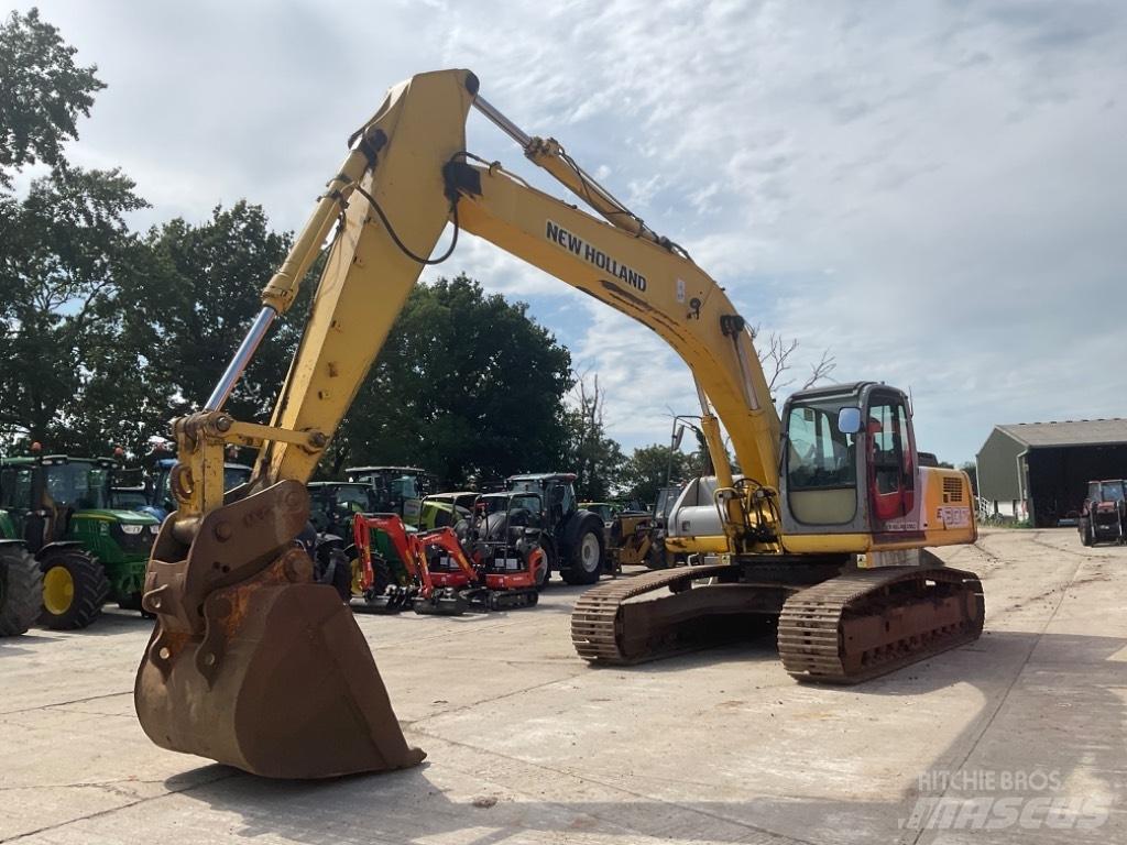 New Holland E 305 Верижен екскаватор