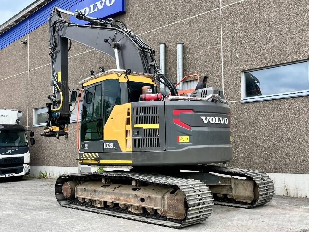 Volvo ECR 235 E Верижен екскаватор