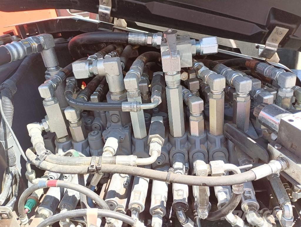 Kubota KX 080-4 Средни екскаватори 7т - 12т