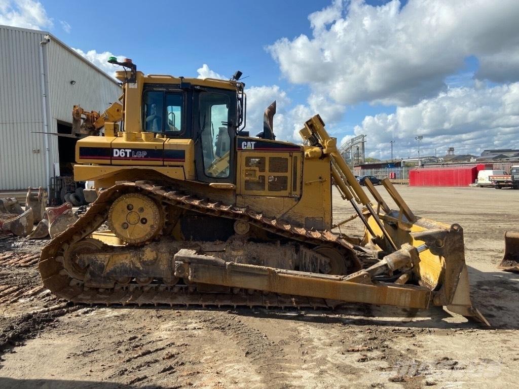 CAT D 6 T LGP Верижни булдозери
