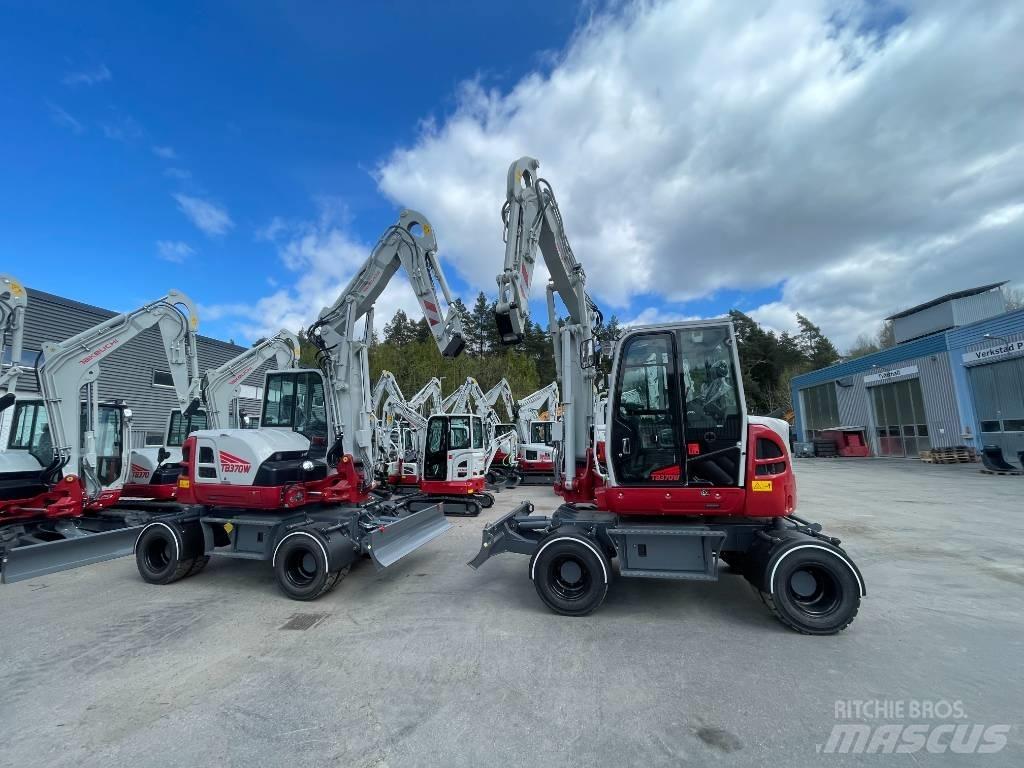 Takeuchi TB 370W Колесни екскаватори
