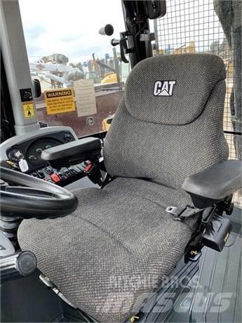 CAT 430 F Товарач със заден ексватор