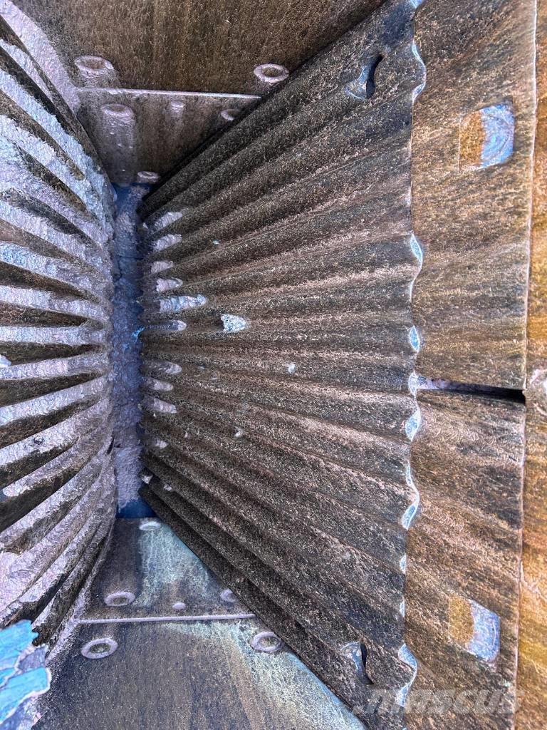 Extec C10 Мобилни трошачки
