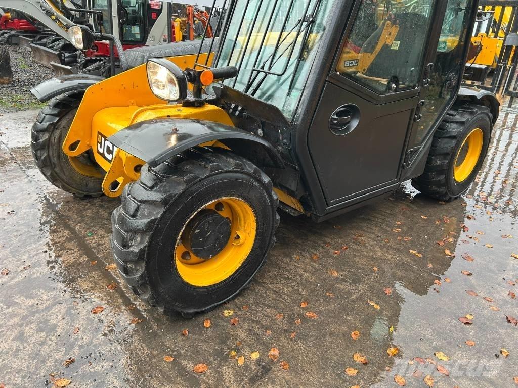 JCB 525-60 Телескопични товарачи