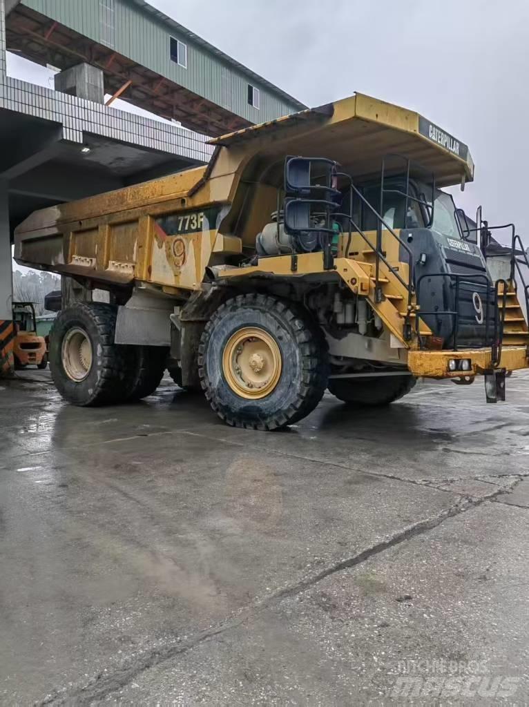 CAT 777E Дъмпери/моторни превозни средства