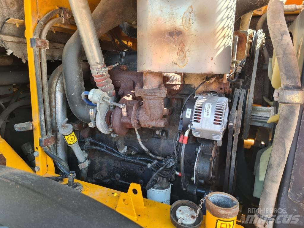 JCB 416HT Колесни товарачи