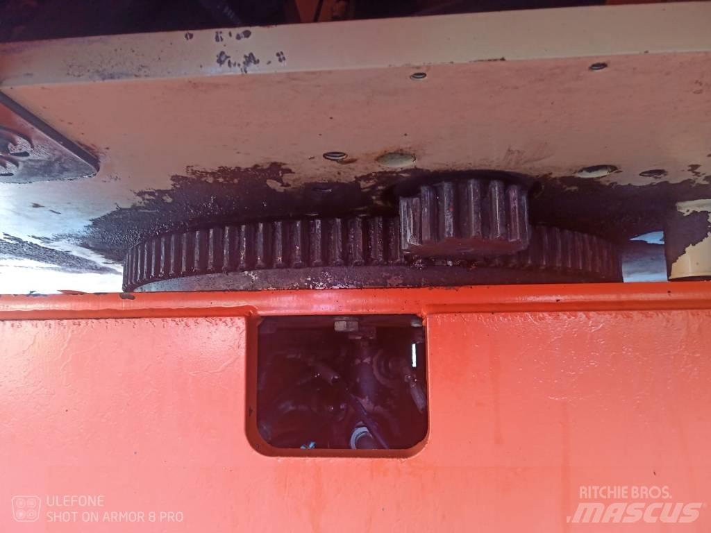 JLG 800 AJ Съчленени стрелови подемници