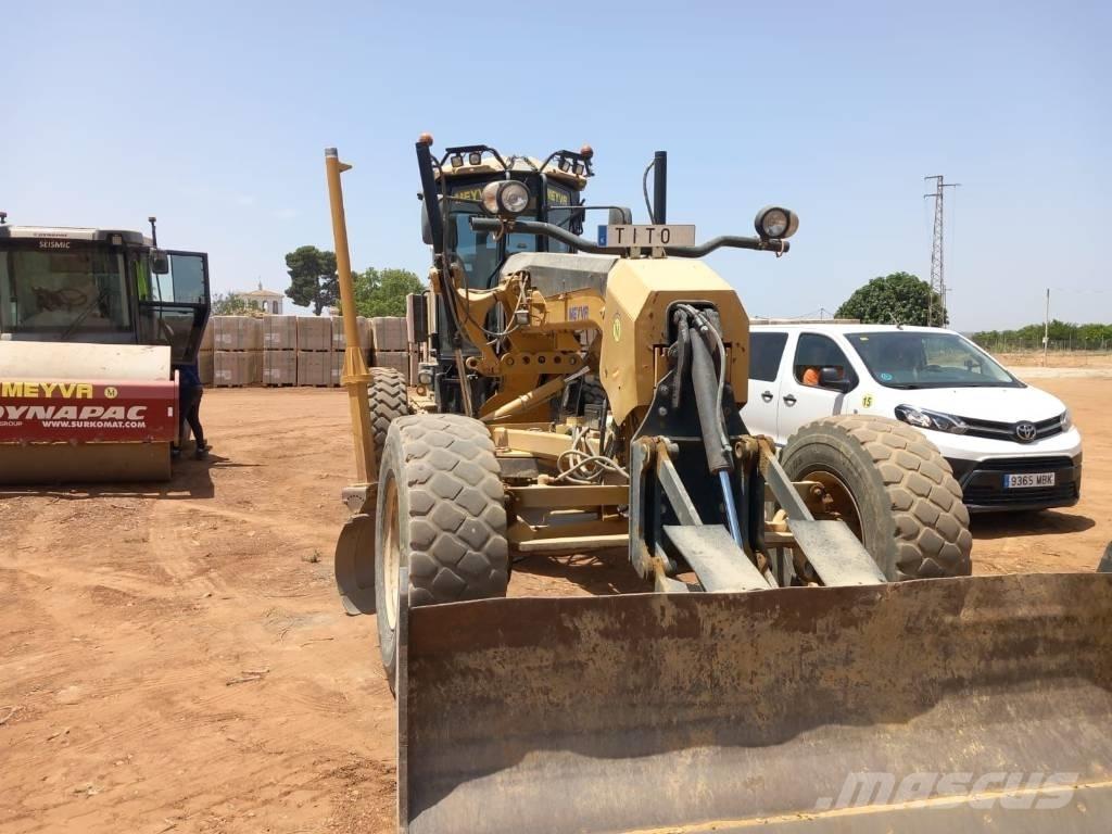 CAT 140 M Грейдери