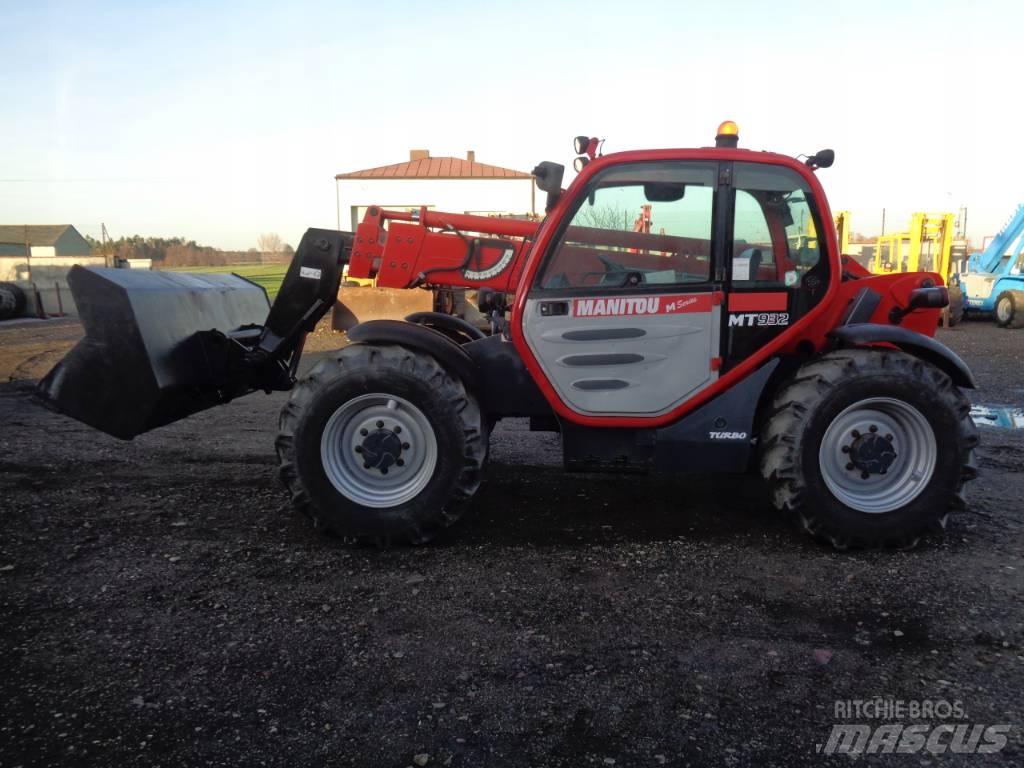 Manitou MT 932-75 Телескопични товарачи