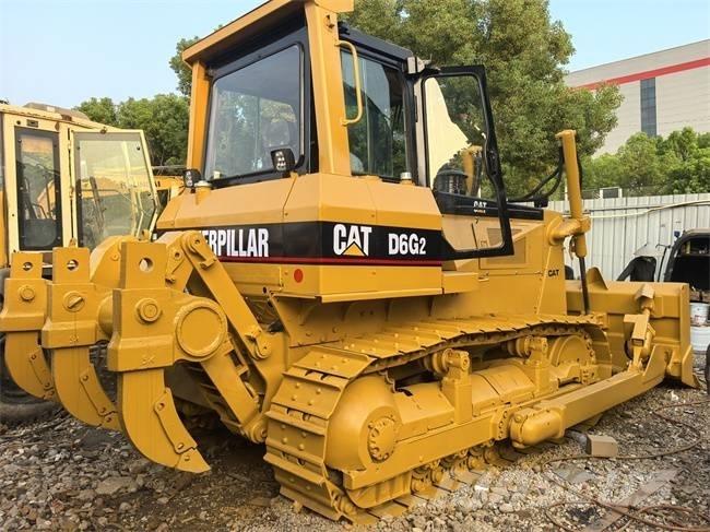 CAT D 6 G LGP II Верижни булдозери
