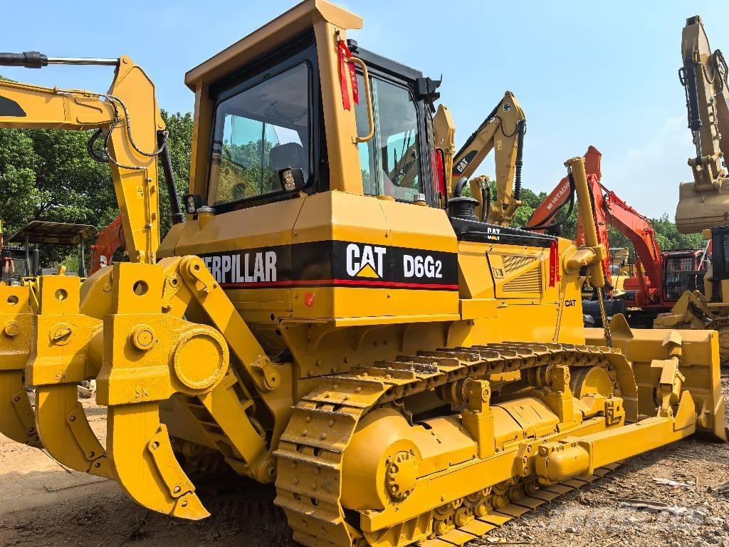 CAT D 6 G LGP II Верижни булдозери
