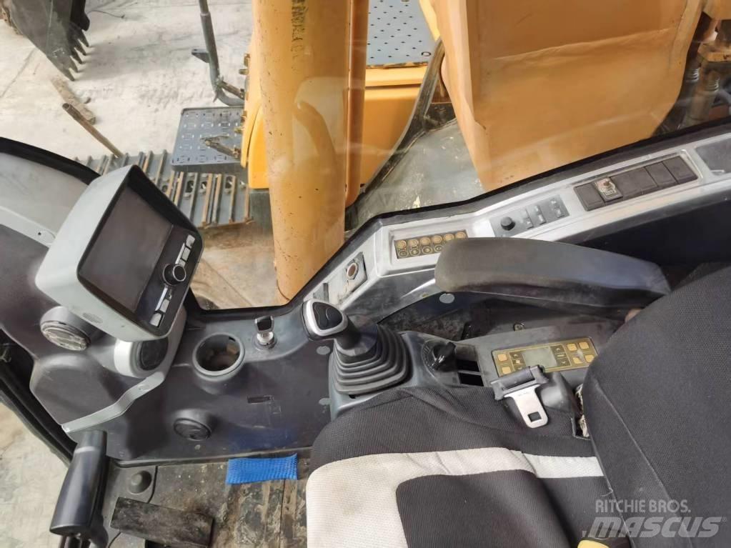 Hyundai 220lc-9s Верижен екскаватор