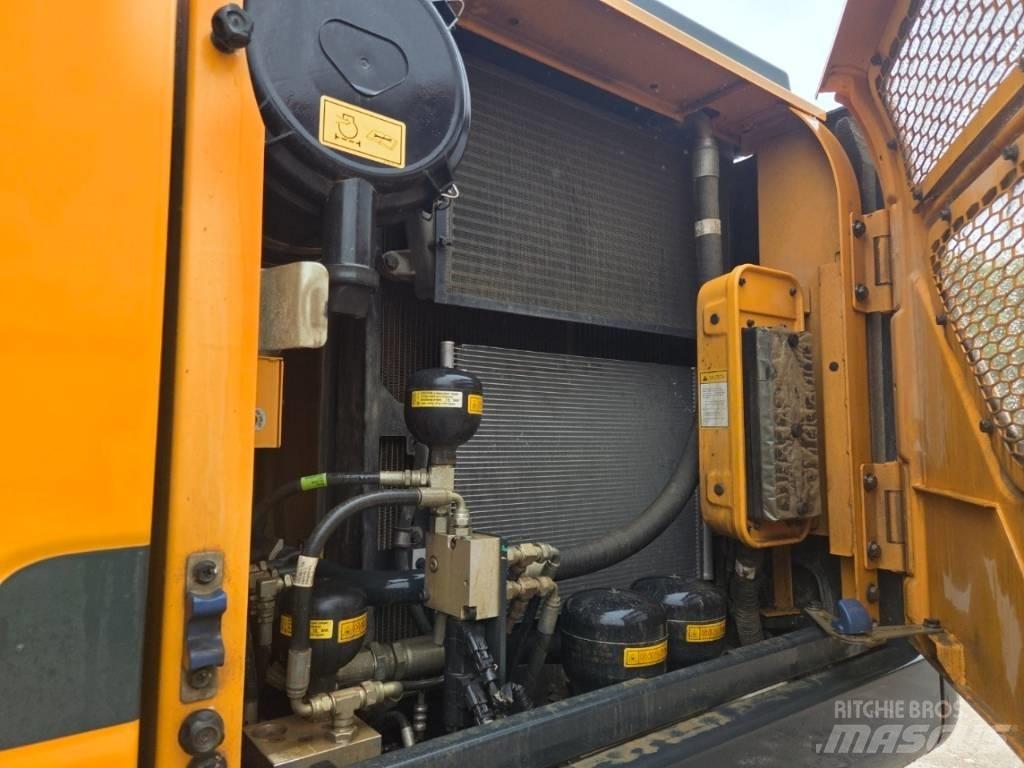Hyundai HW 145 Колесни екскаватори