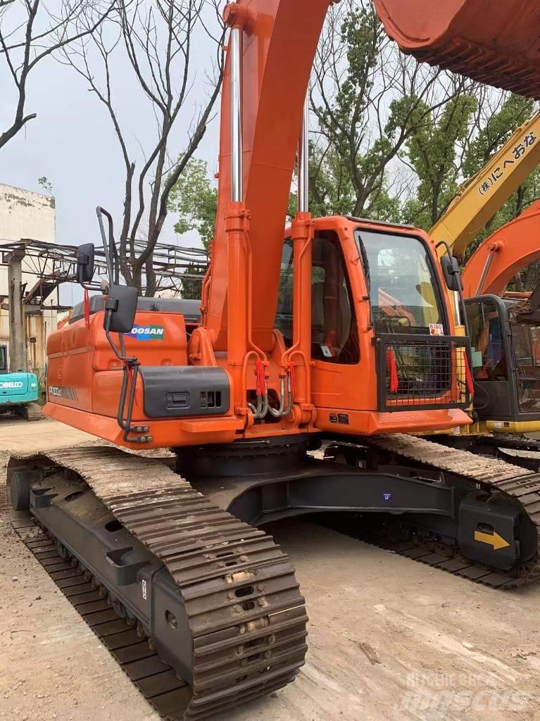 Doosan dx300 Верижен екскаватор