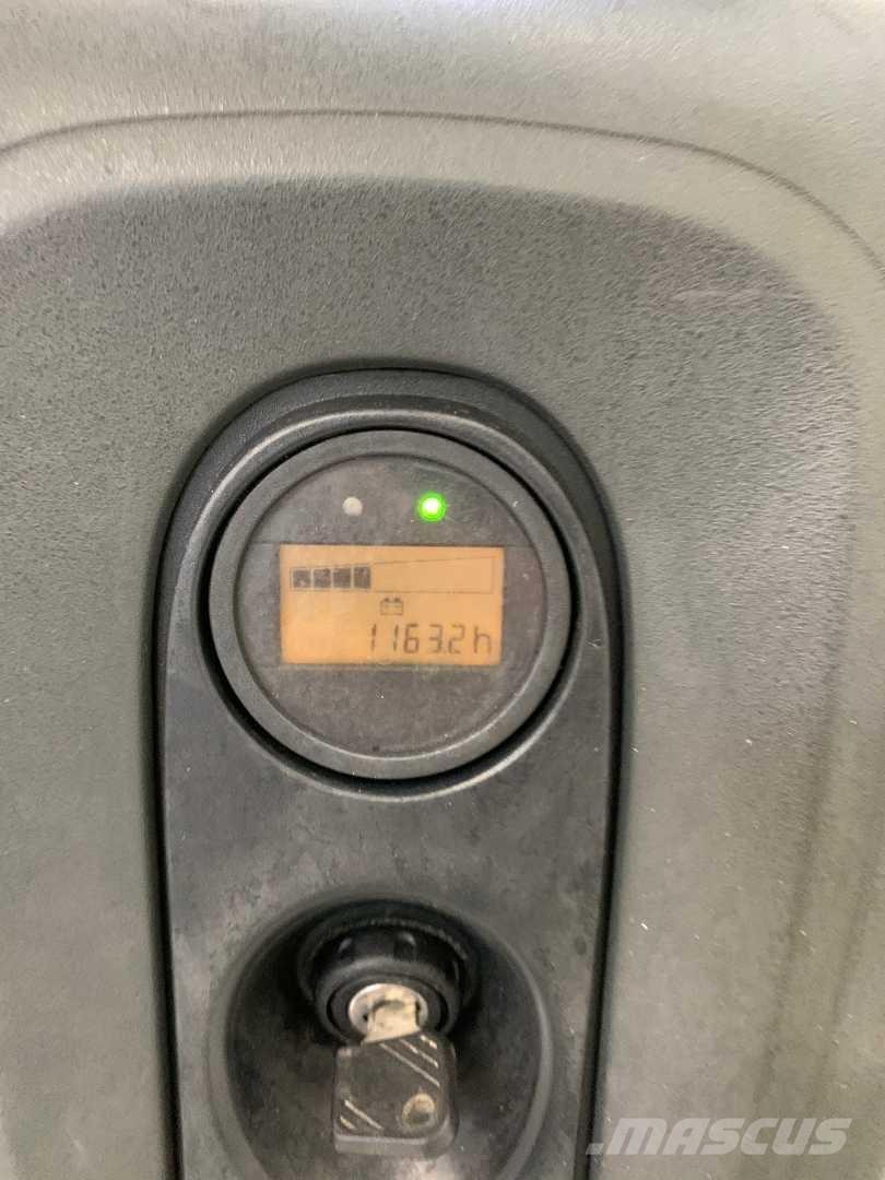 Linde L12 Колички високоповдигачи с теглич