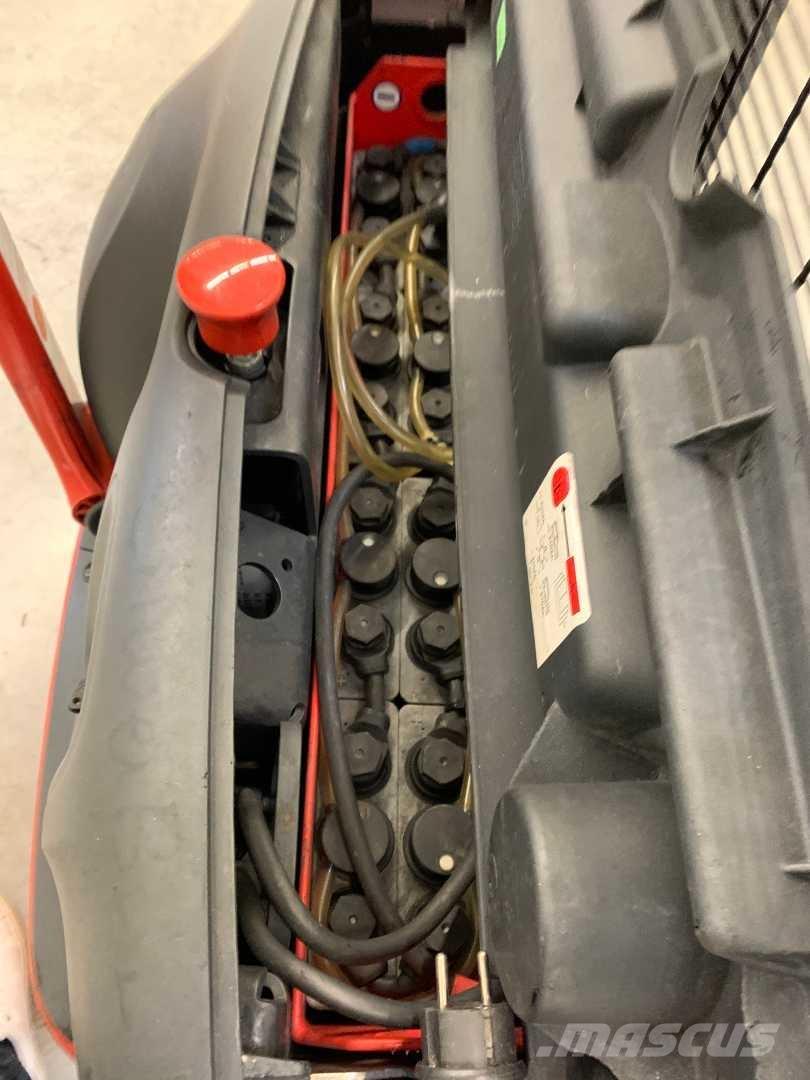 Linde L12 Самоходни товарачи