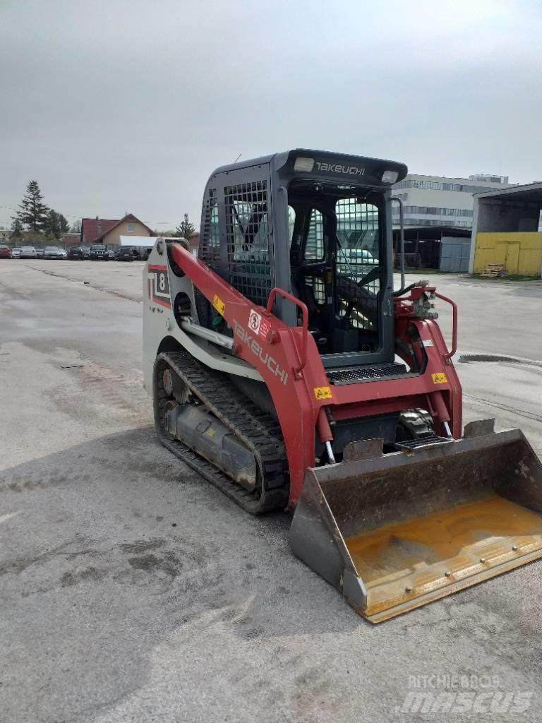 Takeuchi TL8 Мини товарачи

