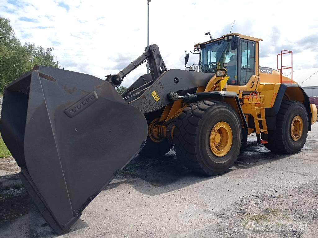 Volvo L 220 H Колесни товарачи