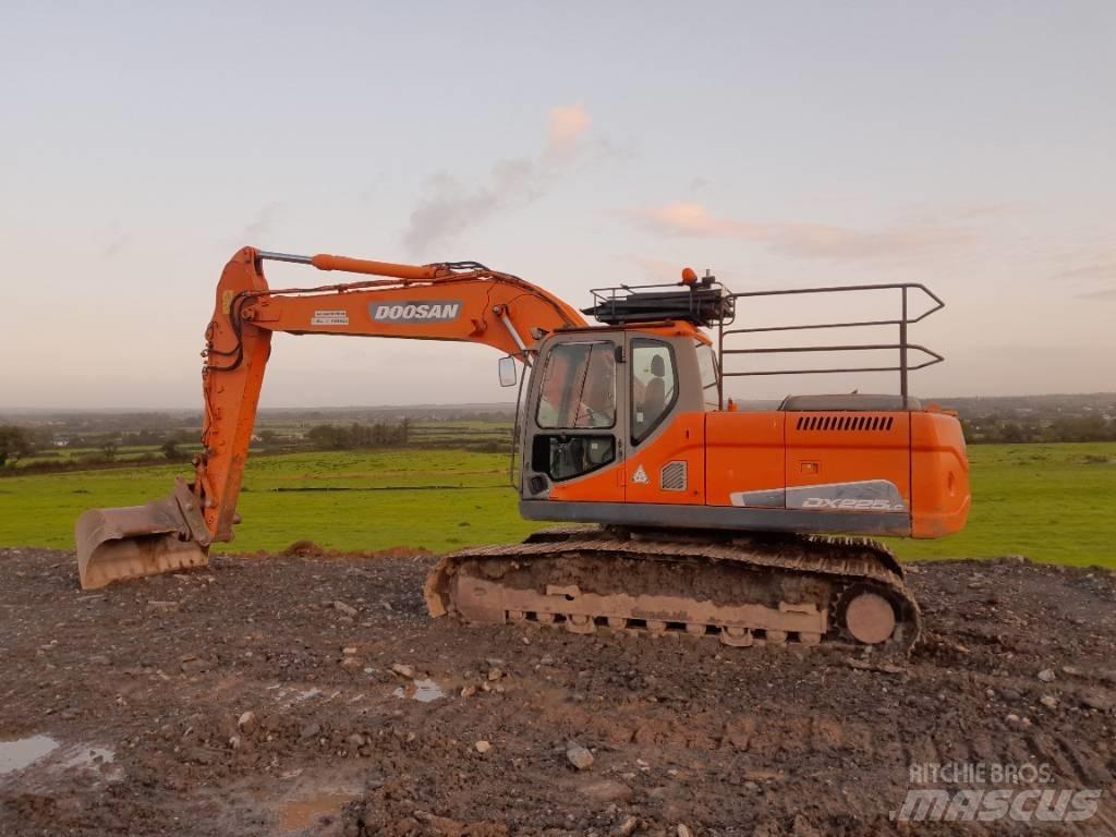 Doosan DX 225 Верижен екскаватор
