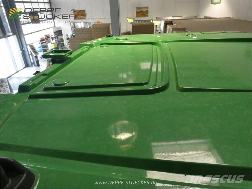 John Deere 7R 330 Трактори