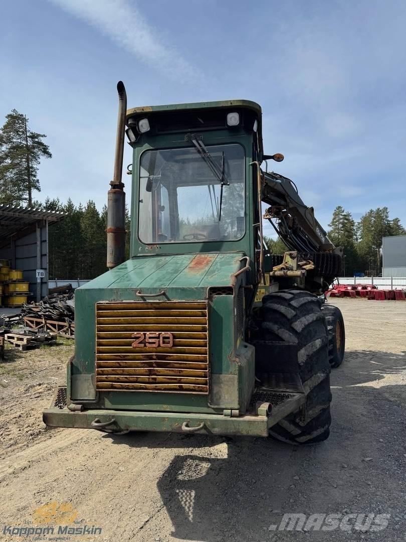 Ösa 250/706 Харвестери