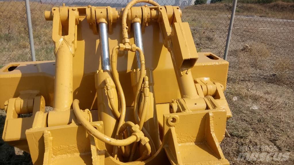 CAT D 6 Шаси