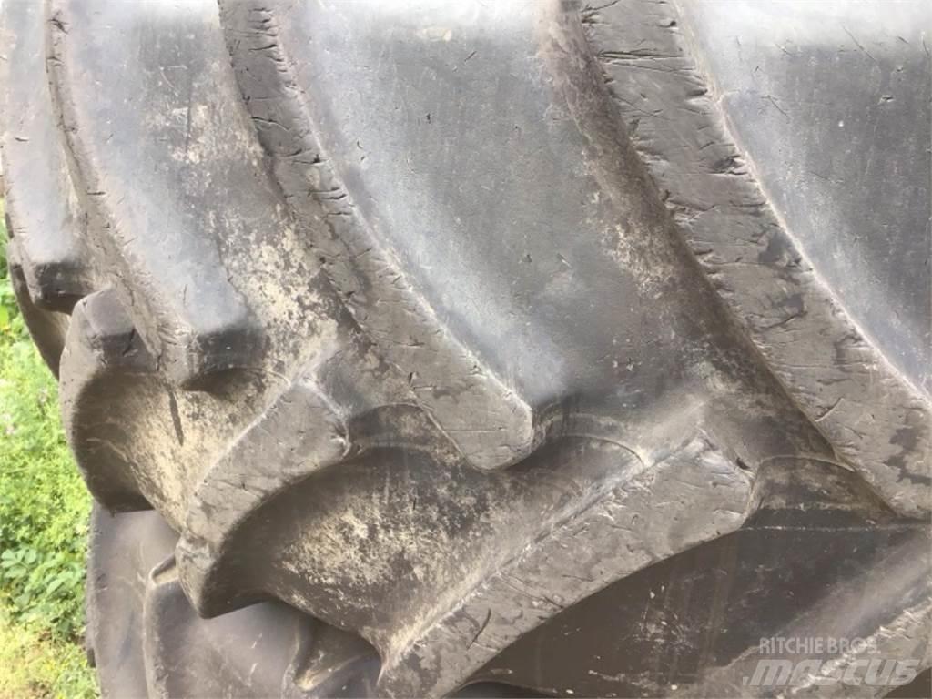 Mitas 680/80R42 Колелета/Гуми