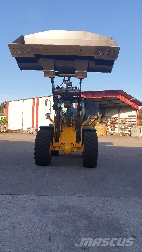 Volvo L 120 H Колесни товарачи