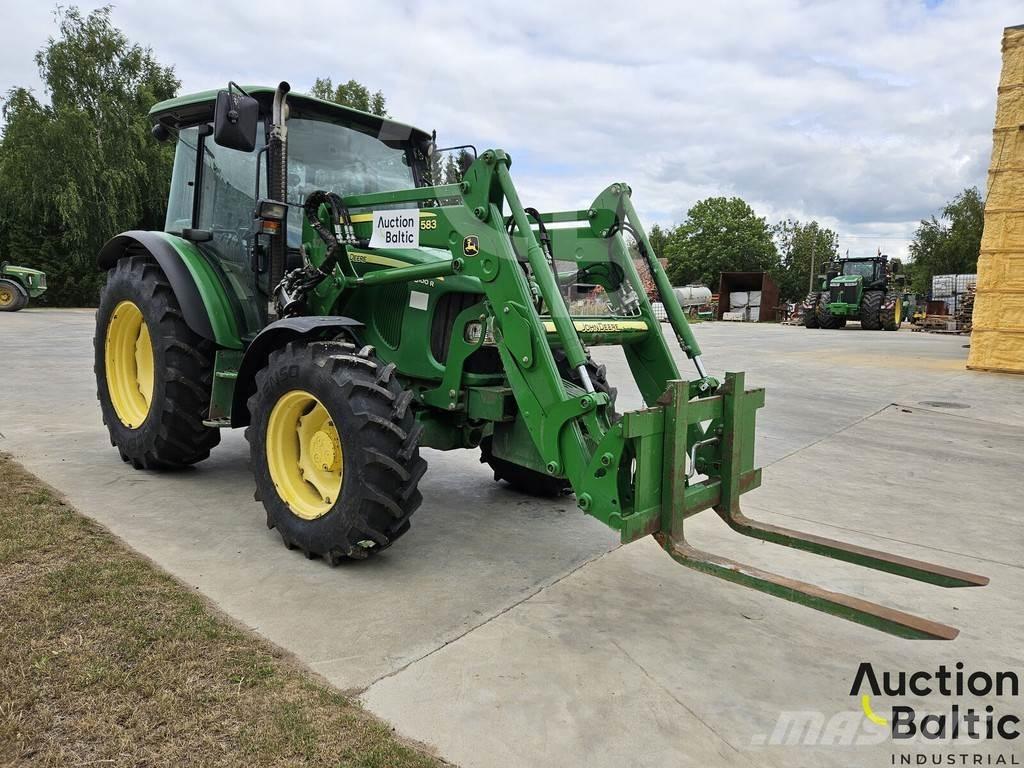 John Deere 5100 R Трактори