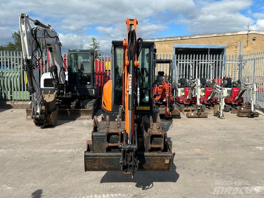 Doosan DX 27 Z Мини екскаватори < 7 т