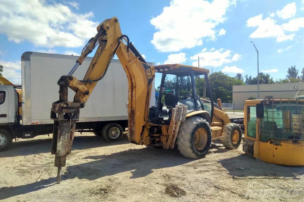CAT 430D Товарач със заден ексватор