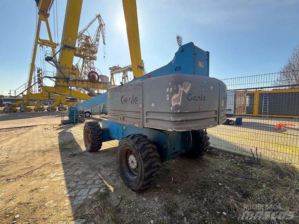 Genie S-85 Телескопични повдигачи
